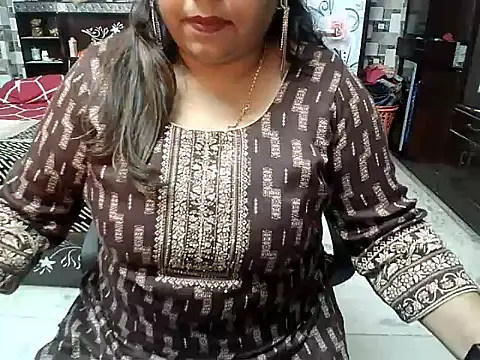 kiranpreet85 online show from 03-17-25, 02:01