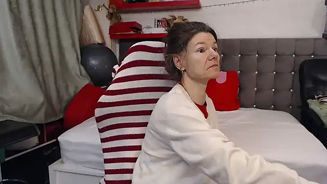 kellyterapy online show from 02-16-26, 01:35