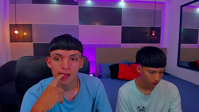 Juan Nd Steven online show from 12-20-24, 04:31