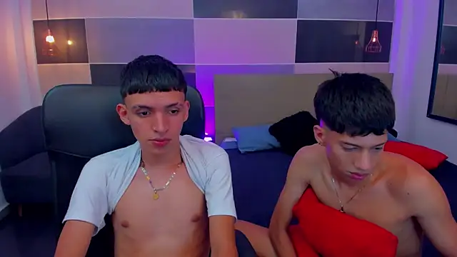 Juan Nd Steven online show from 12-28-24, 07:22