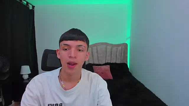 Juan Nd Steven online show from 09-24-25, 04:27