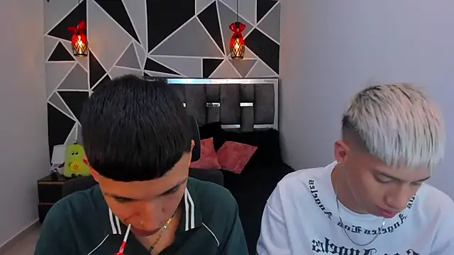 Juan Nd Steven online show from 04-11-26, 02:38