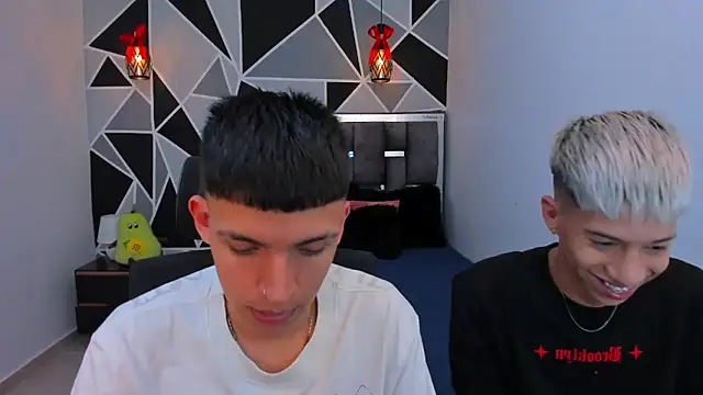 Juan Nd Steven online show from 04-25-26, 02:36