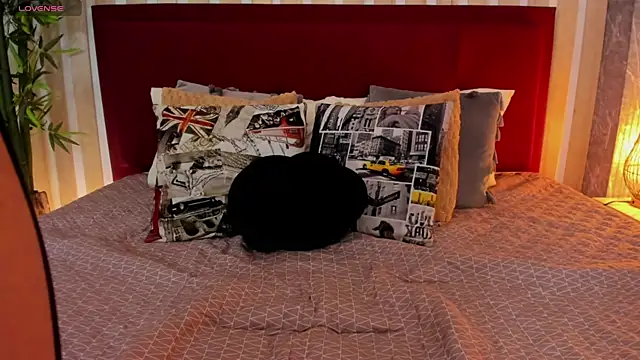 miah connor online show from 02-13-25, 03:29