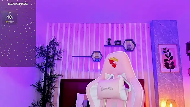 miah connor online show from 02-20-25, 03:34