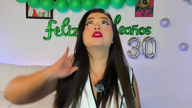 LiahDiaz online show from 11-24-25, 08:52