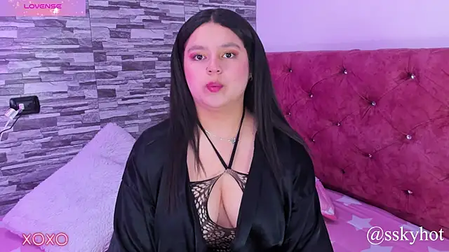 Snapshot of skyhotgirll chatting on 01-14-25, 09:09 skyhotgirll online show from 01-14-25, 09:09