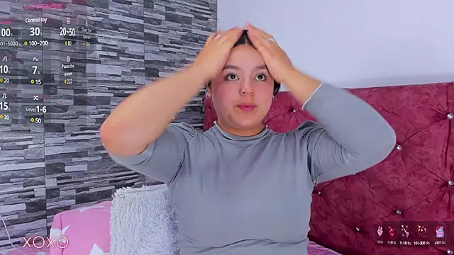 Snapshot of skyhotgirll chatting on 03-04-25, 06:29 skyhotgirll online show from 03-04-25, 06:29