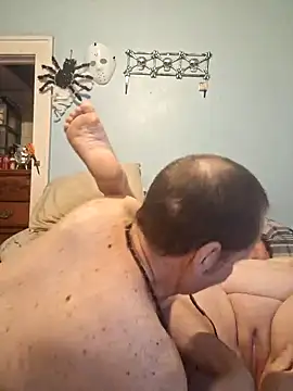 Snapshot of mcv131985 chatting on 02-03-25, 06:13 mcv131985 online show from 02-03-25, 06:13