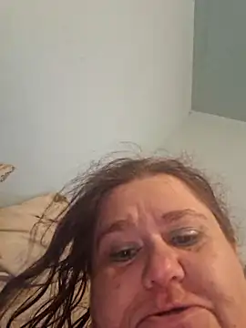 Snapshot of mcv131985 chatting on 02-04-25, 07:29 mcv131985 online show from 02-04-25, 07:29