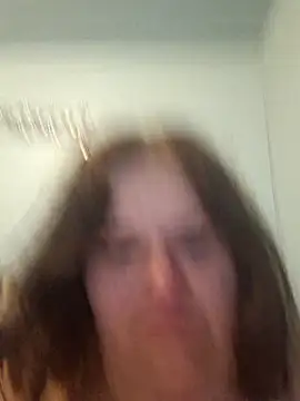 Snapshot of mcv131985 chatting on 02-10-25, 12:19 mcv131985 online show from 02-10-25, 12:19