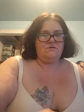 Snapshot of mcv131985 chatting on 02-11-25, 12:27 mcv131985 online show from 02-11-25, 12:27