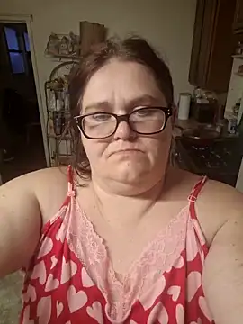 Snapshot of mcv131985 chatting on 02-17-25, 12:21 mcv131985 online show from 02-17-25, 12:21