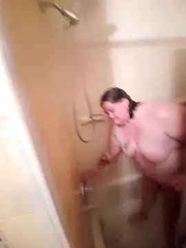 Snapshot of mcv131985 chatting on 03-04-25, 11:08 mcv131985 online show from 03-04-25, 11:08