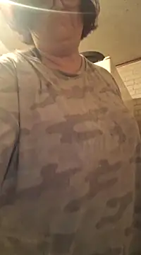 Snapshot of mcv131985 chatting on 03-07-25, 03:40 mcv131985 online show from 03-07-25, 03:40