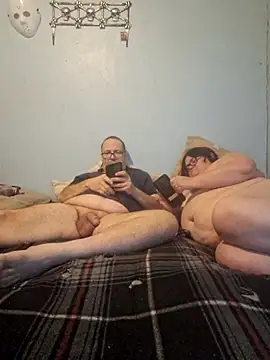 Snapshot of mcv131985 chatting on 03-12-25, 11:12 mcv131985 online show from 03-12-25, 11:12