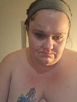 Snapshot of mcv131985 chatting on 03-20-25, 03:45 mcv131985 online show from 03-20-25, 03:45