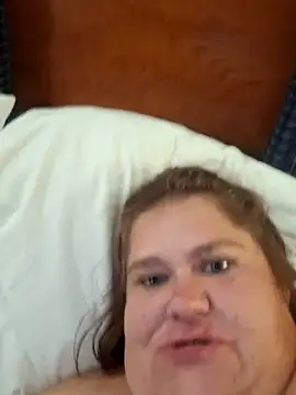 Snapshot of mcv131985 chatting on 10-03-25, 10:34 mcv131985 online show from 10-03-25, 10:34