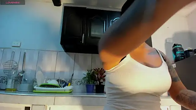 Snapshot of luisa16xxx chatting on 12-19-24, 01:50 luisa16xxx online show from 12-19-24, 01:50