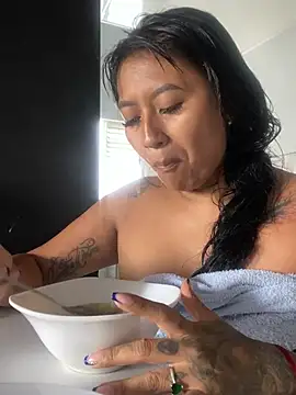 Snapshot of luisa16xxx chatting on 01-23-25, 09:29 luisa16xxx online show from 01-23-25, 09:29