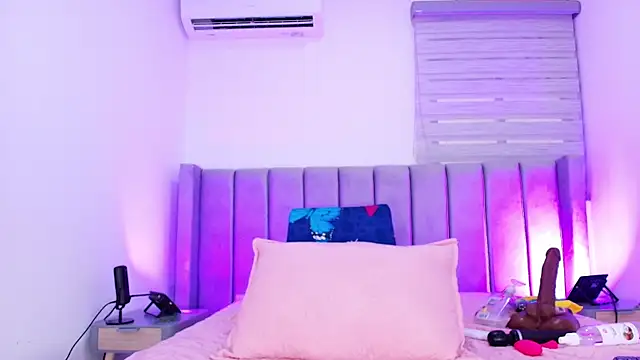 Brandhy v online show from 12-17-25, 12:00