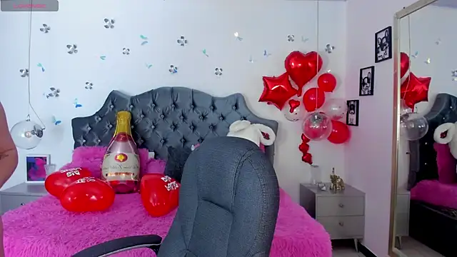 Snapshot of _Antonnela_ chatting on 02-15-25, 01:38  Antonnela  online show from 02-15-25, 01:38