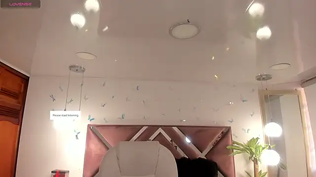 Snapshot of _Antonnela_ chatting on 09-26-25, 01:59  Antonnela  online show from 09-26-25, 01:59