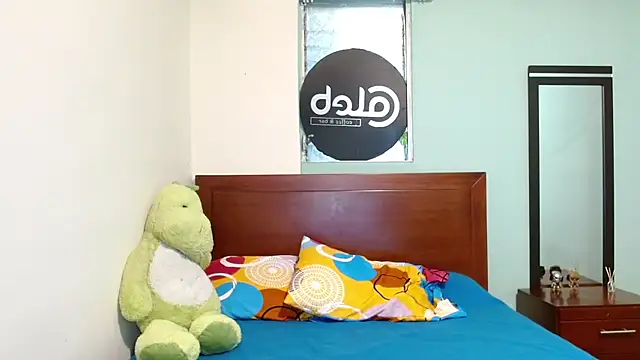 Snapshot of Jeffstyle18 chatting on 10-20-25, 10:10 Jeffstyle18 online show from 10-20-25, 10:10