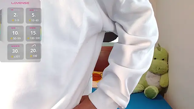 Snapshot of Jeffstyle18 chatting on 10-30-25, 02:40 Jeffstyle18 online show from 10-30-25, 02:40