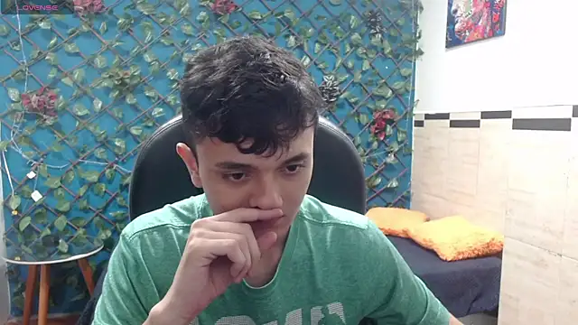 Snapshot of Waturox chatting on 01-17-25, 07:05 Waturox online show from 01-17-25, 07:05