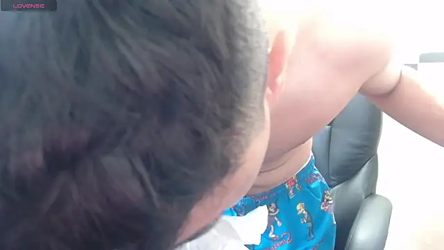 Snapshot of Waturox chatting on 03-15-25, 10:22 Waturox online show from 03-15-25, 10:22