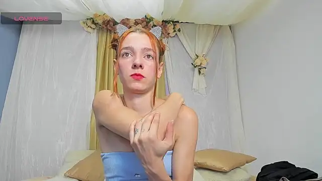 salomee star  online show from 10-23-25, 07:01