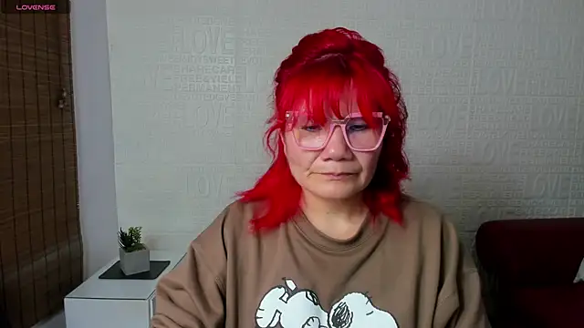 Snapshot of Salomeediaz_ chatting on 01-30-25, 08:53 Salomeediaz online show from 01-30-25, 08:53