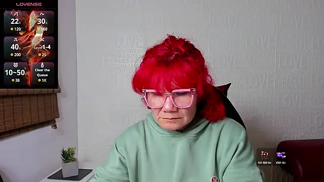 Snapshot of Salomeediaz_ chatting on 01-31-25, 09:05 Salomeediaz online show from 01-31-25, 09:05