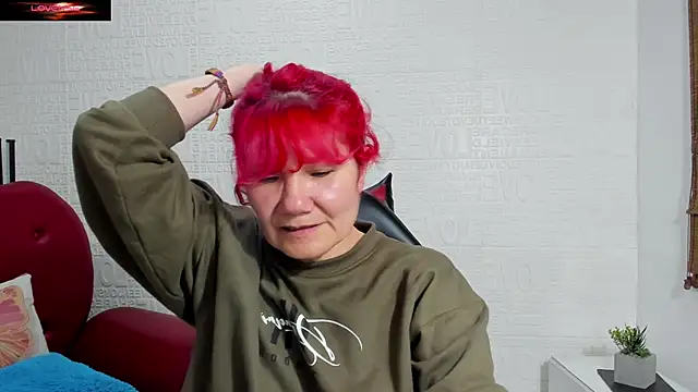 Snapshot of Salomeediaz_ chatting on 02-10-25, 09:15 Salomeediaz online show from 02-10-25, 09:15