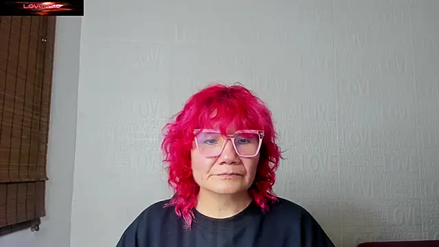 Snapshot of Salomeediaz_ chatting on 02-12-25, 09:11 Salomeediaz online show from 02-12-25, 09:11