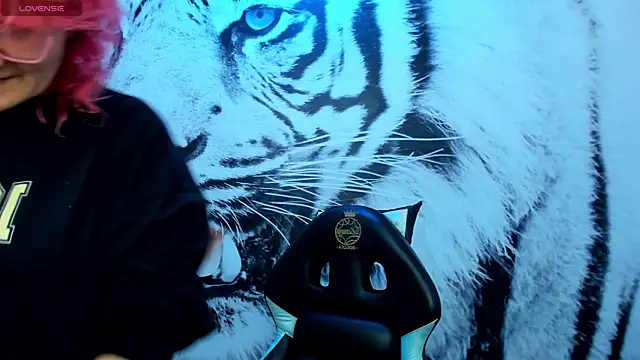 Snapshot of Salomeediaz_ chatting on 02-23-25, 01:10 Salomeediaz online show from 02-23-25, 01:10