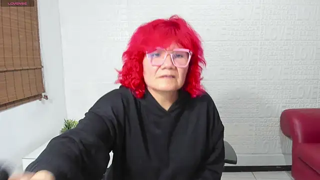 Snapshot of Salomeediaz_ chatting on 03-05-25, 02:14 Salomeediaz online show from 03-05-25, 02:14