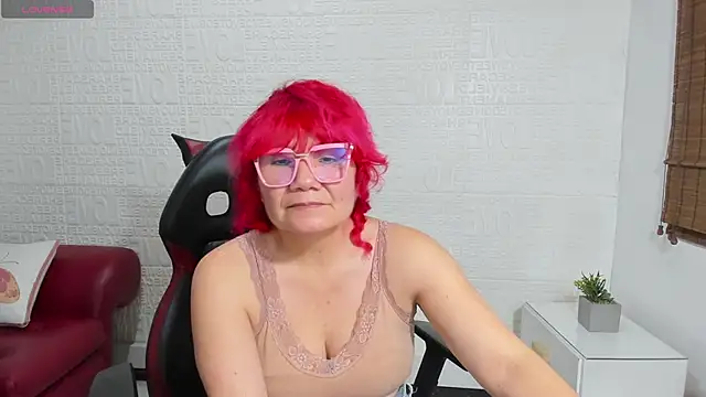 Snapshot of Salomeediaz_ chatting on 03-06-25, 11:09 Salomeediaz online show from 03-06-25, 11:09