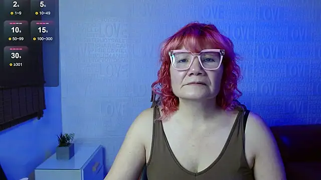 Snapshot of Salomeediaz_ chatting on 03-19-25, 08:11 Salomeediaz online show from 03-19-25, 08:11