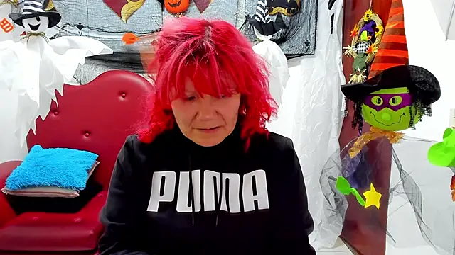 Snapshot of Salomeediaz_ chatting on 10-11-25, 09:02 Salomeediaz online show from 10-11-25, 09:02