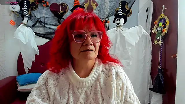 Snapshot of Salomeediaz_ chatting on 10-20-25, 09:04 Salomeediaz online show from 10-20-25, 09:04