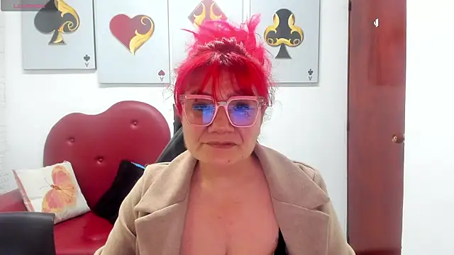 Snapshot of Salomeediaz_ chatting on 11-28-25, 09:06 Salomeediaz online show from 11-28-25, 09:06