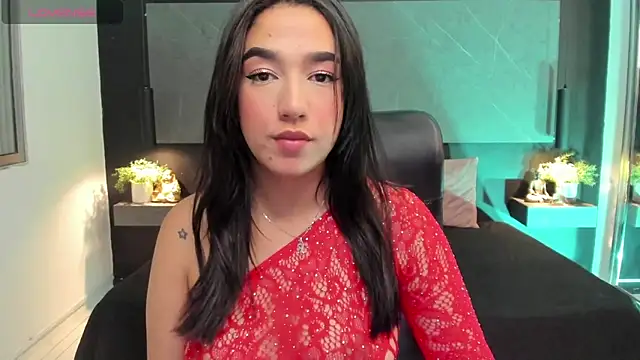 SaraaMills online show from 04-15-26, 03:35