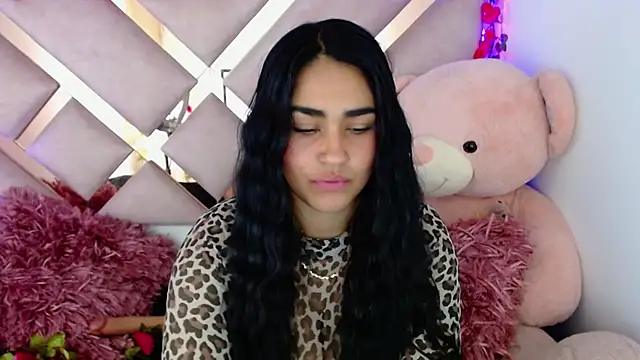 Charlotte cute18 online show from 03-07-25, 10:02