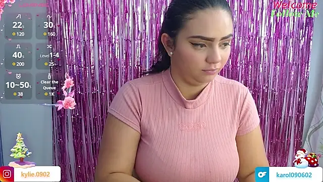 Snapshot of karol_9 chatting on 12-21-24, 05:36 karol 9 online show from 12-21-24, 05:36