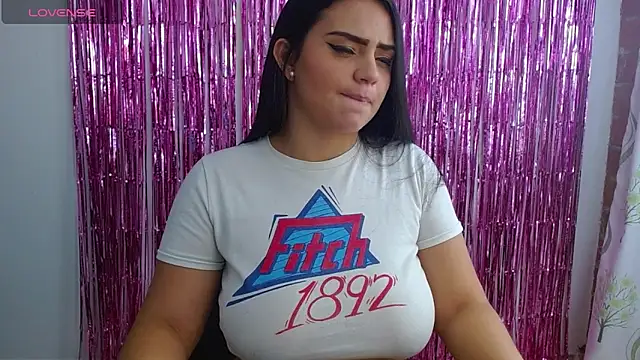 Snapshot of karol_9 chatting on 01-05-25, 01:35 karol 9 online show from 01-05-25, 01:35