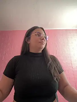 Snapshot of karol_9 chatting on 03-02-25, 08:29 karol 9 online show from 03-02-25, 08:29