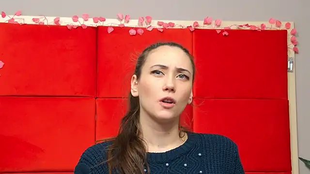 Snapshot of AliceMunro chatting on 01-25-25, 09:57 AliceMunro online show from 01-25-25, 09:57