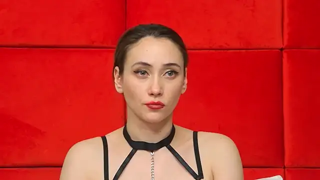 Snapshot of AliceMunro chatting on 01-31-25, 03:52 AliceMunro online show from 01-31-25, 03:52